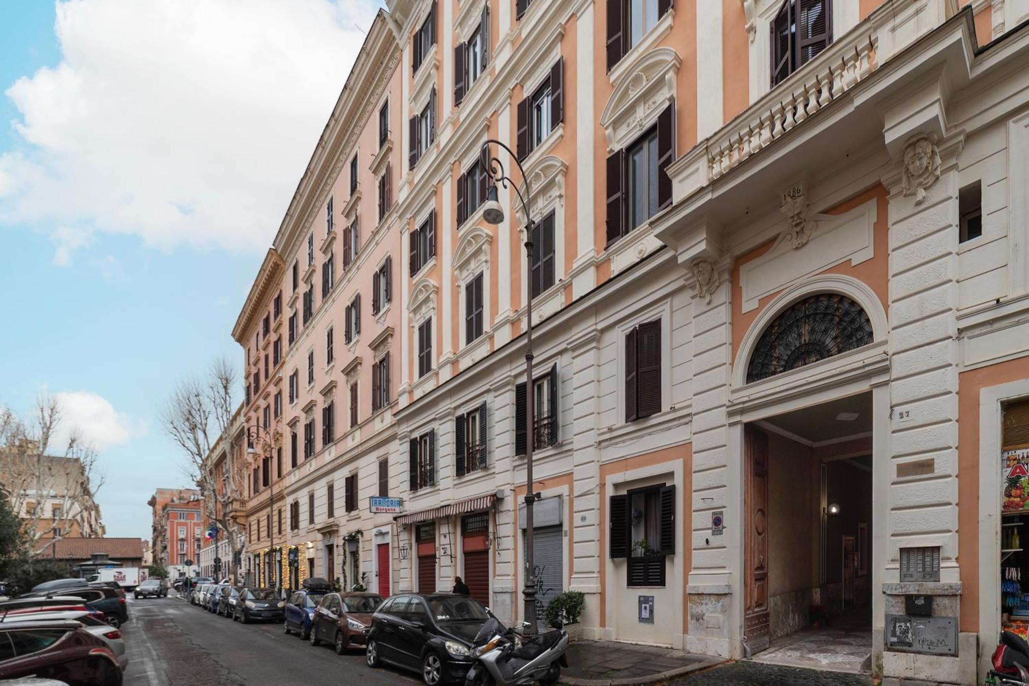 Terme Di Traiano Apartment - 10 Min Dal Colosseo 罗马 外观 照片